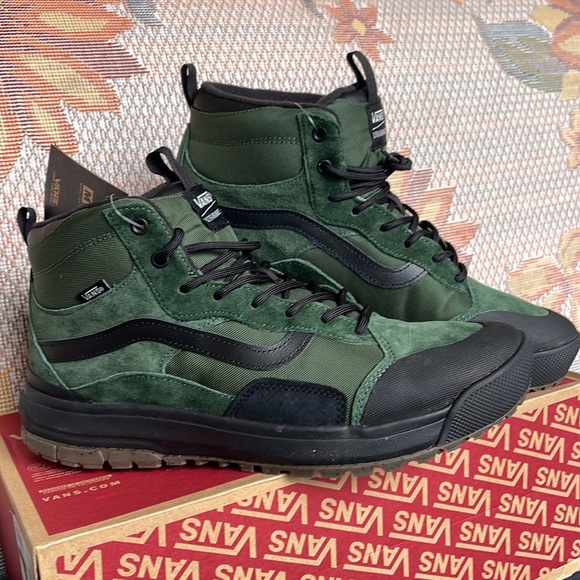 Vans WMNS Ultrarange Exo
Mountain View
VN0A5KS5BD6
Sneakers Boots - Picture 8 of 16